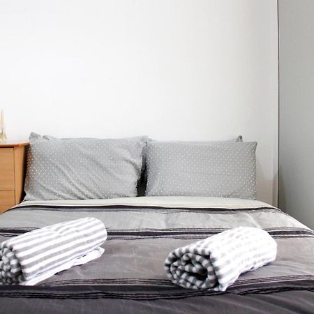 Large Studio Garden Flat On Golders Green Road London Ngoại thất bức ảnh